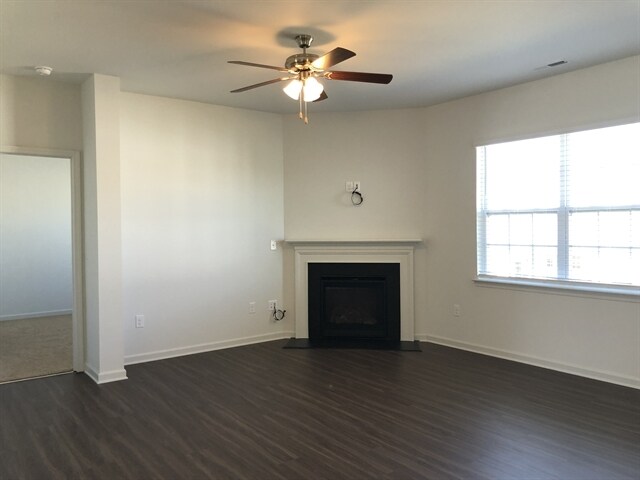 Building Photo - 44 Prairie Street