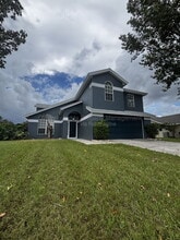 Building Photo - 2228 Albion Ave