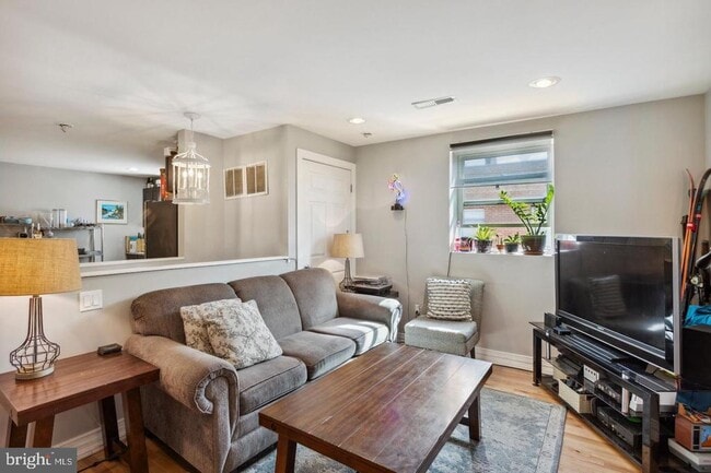 Foto del edificio - 2024 S 12th St