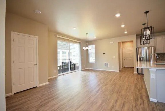 Building Photo - 8204 S Trails Edge Ct