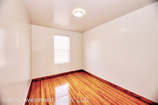 Building Photo - 3149 W 61st St