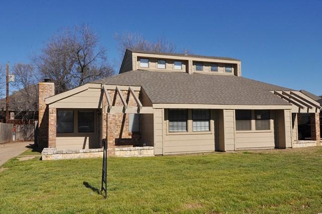 Building Photo - 801 Windcrest Dr