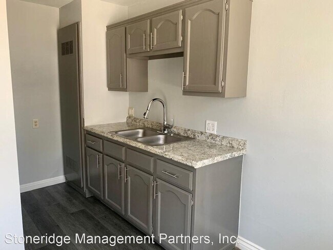Building Photo - 1254 W Stoneridge Ct