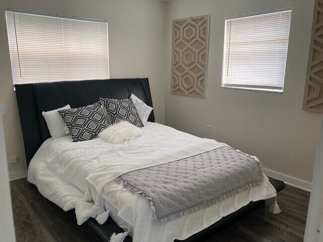 Habitación 2 - 451 NW 7th Street - Miami Central Apartments