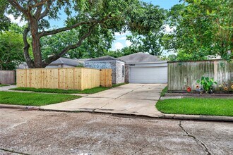 Building Photo - 18523 Denise Dale Ln