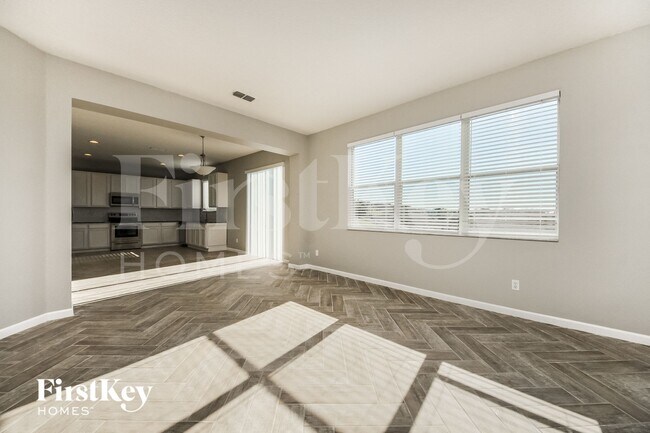 Foto del edificio - 796 Lakeview Pointe Dr