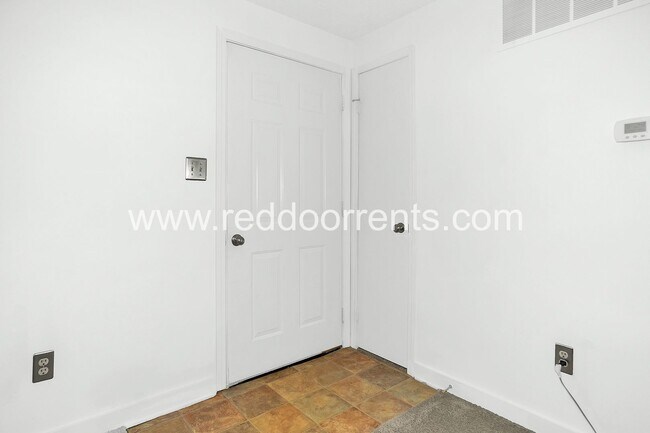 Foto del edificio - Discover the true definition of peace