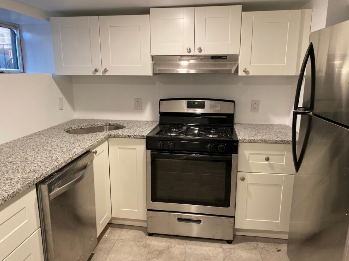 Foto principal - 4944 Walnut St