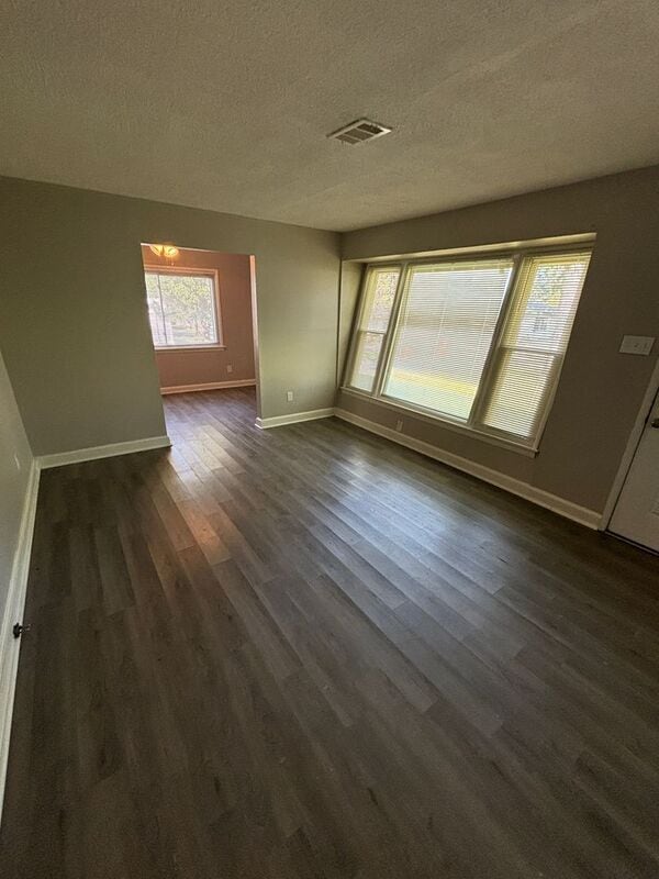 Building Photo - 1140 Northdale Ave