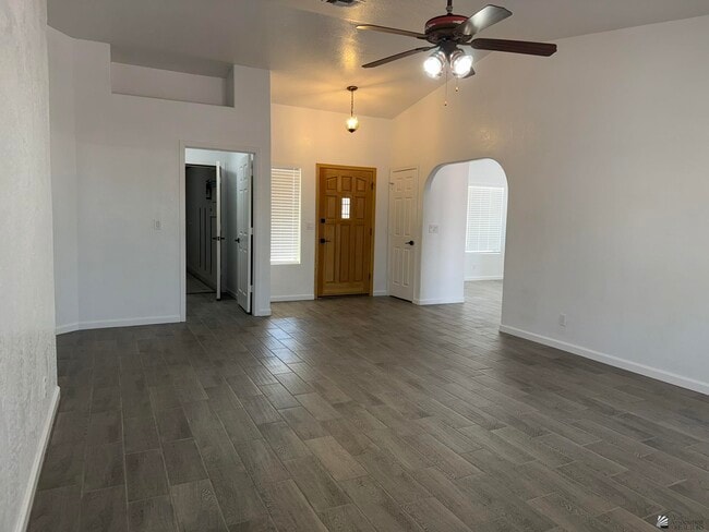 Foto del edificio - 10636 S Del Vista Dr