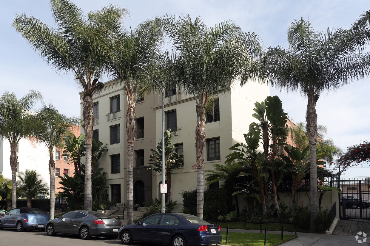 The Enchanted Apartments in Los Angeles, CA Westside Rentals