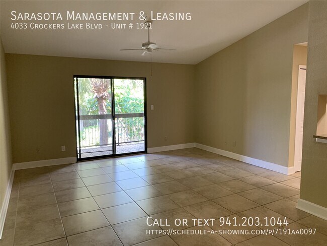 Foto del edificio - 4033 Crockers Lake Blvd