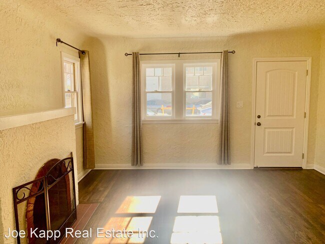 Building Photo - 2 br, 1 bath House - 3005 Central Ave