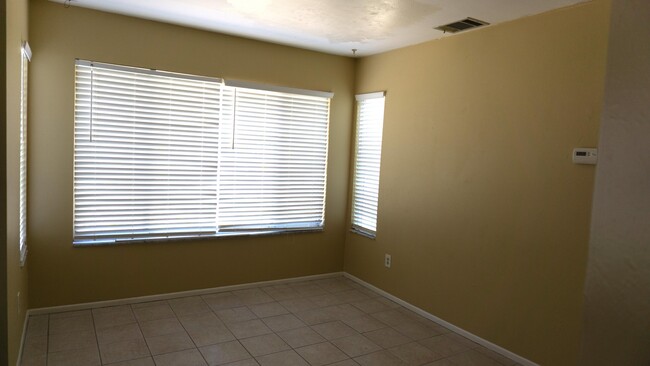 Foto del edificio - 1450 SE Rivergreen Cir