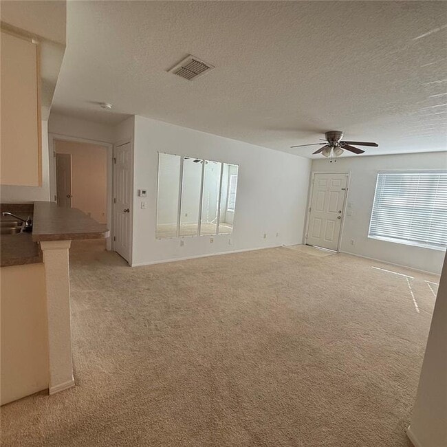 Foto del edificio - 36027 Deer Creek Dr