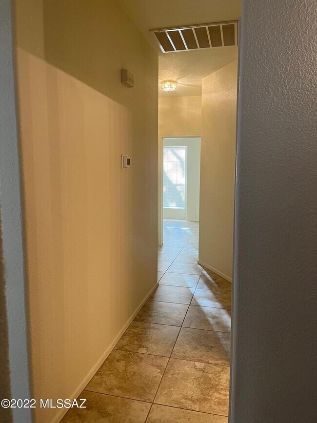 Foto del edificio - 12162 N Sterling Ave