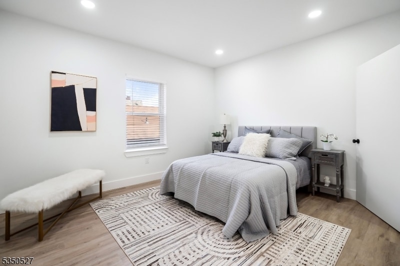 Foto principal - 310 W Jersey St