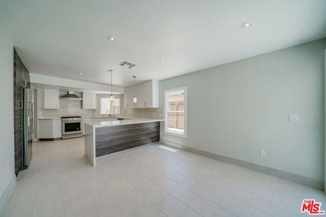 Foto principal - 481 S Holt Ave