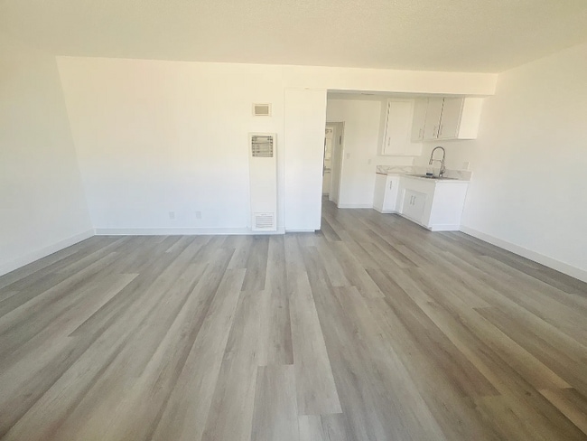 Photo - 9371 Cellini Ave Apartment