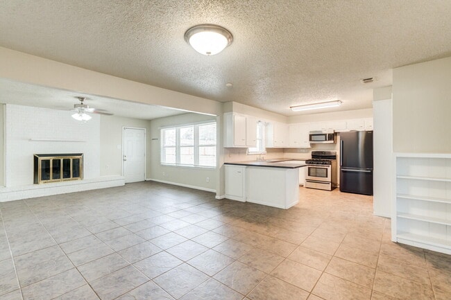 Building Photo - 5017 46th St