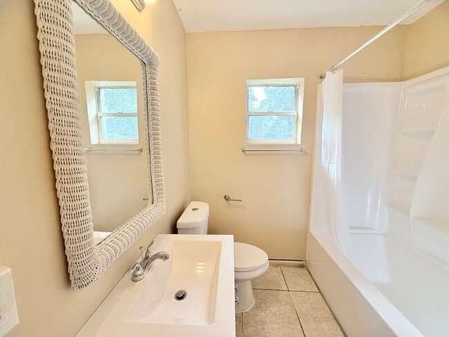 Foto del edificio - 8355 Gardenia Cir