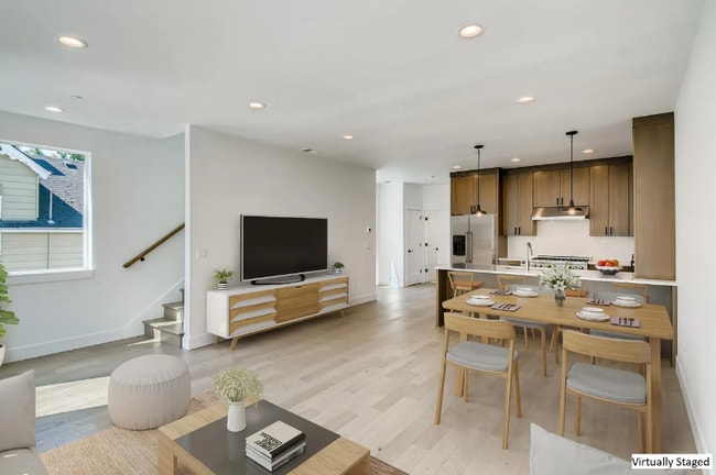 Photo - 3953 N Vancouver Ave (Portland, OR) Townhome