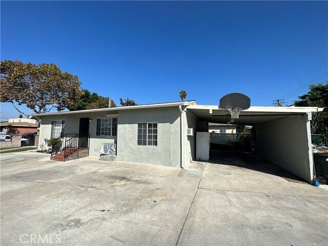 Building Photo - 6066 Priory St