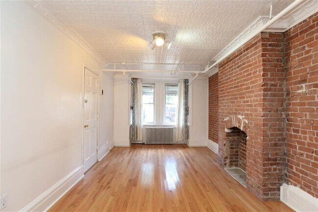 Building Photo - 529A Central Ave