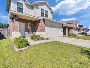 Building Photo - 14744 Hazel Br Dr