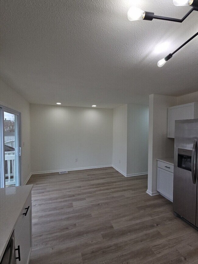 Foto del edificio - 821 Nela View Rd