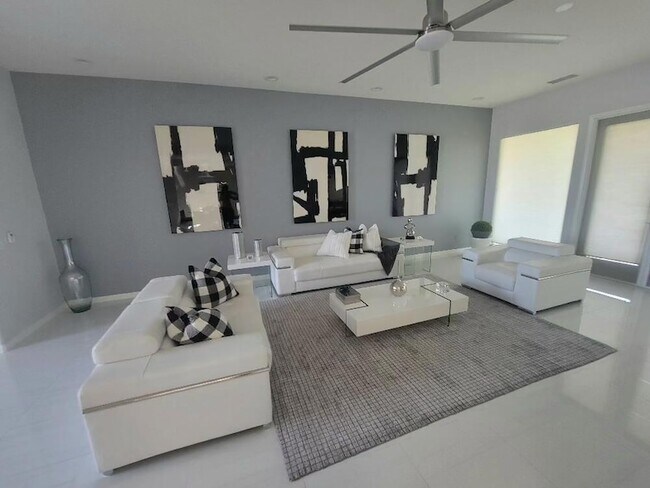 Foto del edificio - 5 Curie Ct