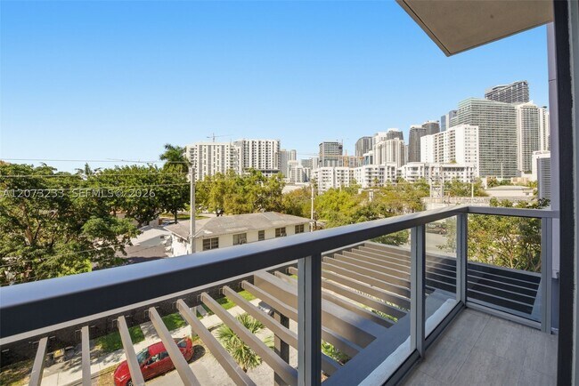 Foto del edificio - 1611 SW 2nd Ct