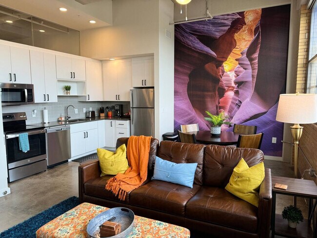 Building Photo - 1100 Richmond Hwy