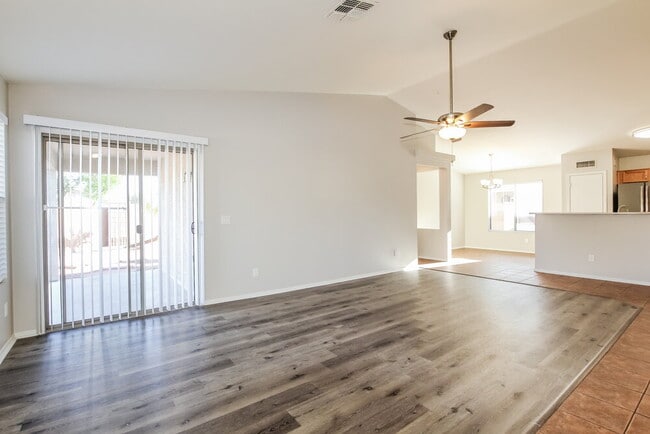 Building Photo - 12501 W Mandalay Ln