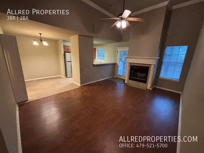 Foto del edificio - 1724 N Chestnut Ave