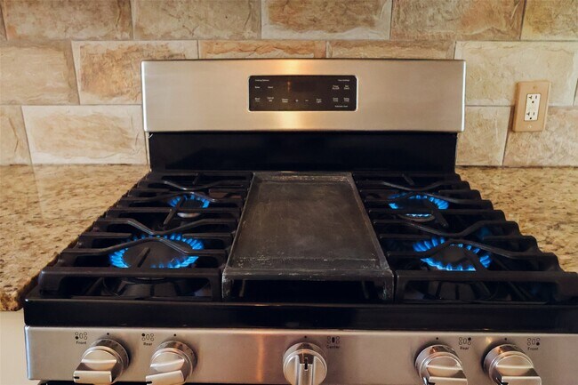 Foto del edificio - 934 Forder Rd