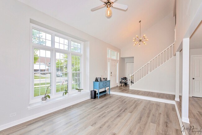Foto del edificio - 1229 Thorndale Ln