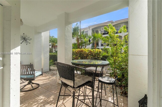 Foto del edificio - 3235 NE 184th St