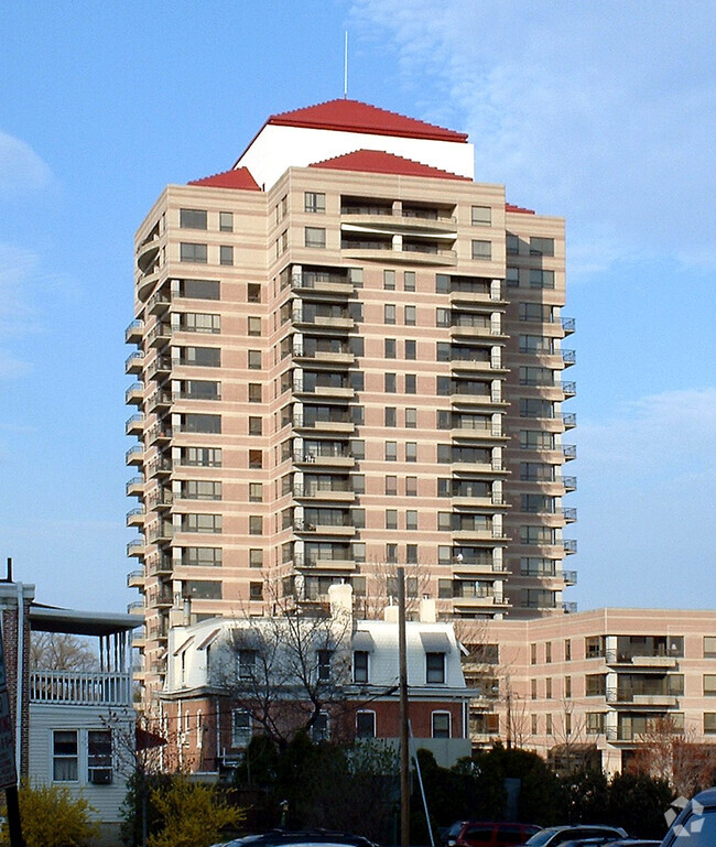 View from the southwest - Park Plaza Condominiums