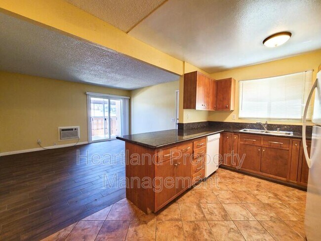 Foto del edificio - 1051 Rock Springs Rd