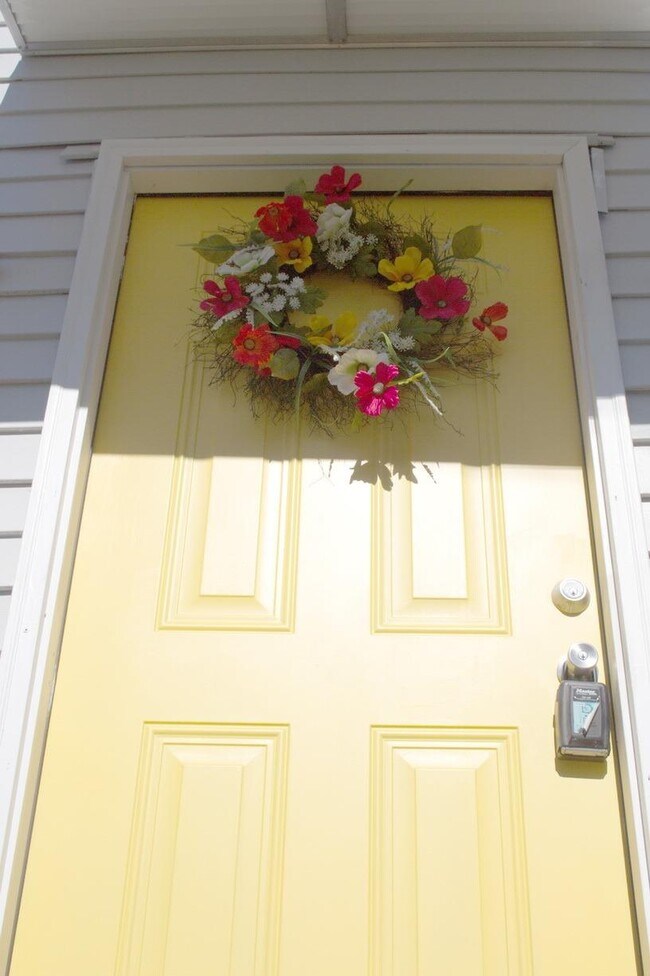 Foto del edificio - 163 Rand Ave