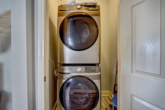 Building Photo - 1015 Rankin St