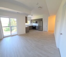 Building Photo - 42 Lowes Rd W