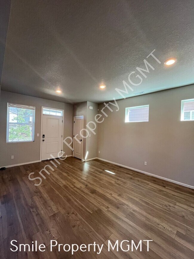 Building Photo - 14611 SW 78th Ave