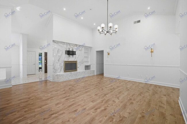 Building Photo - 724 Overland Trail