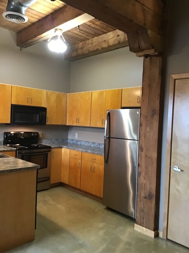 Crane - The Frank & Crane Lofts