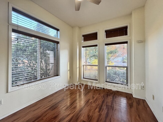 Foto del edificio - 351 SE 58th Ct