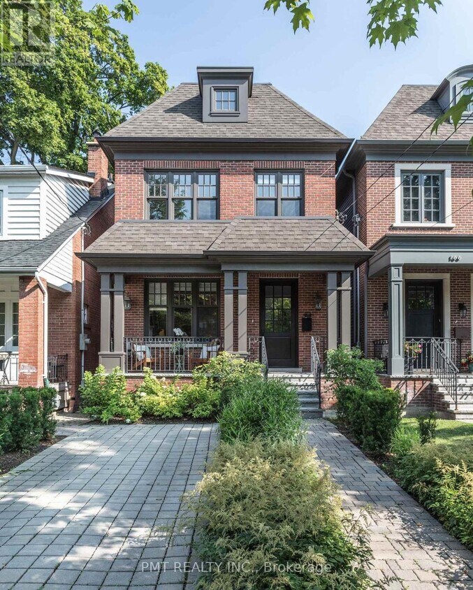 Photo principale - 164 Sheldrake Blvd