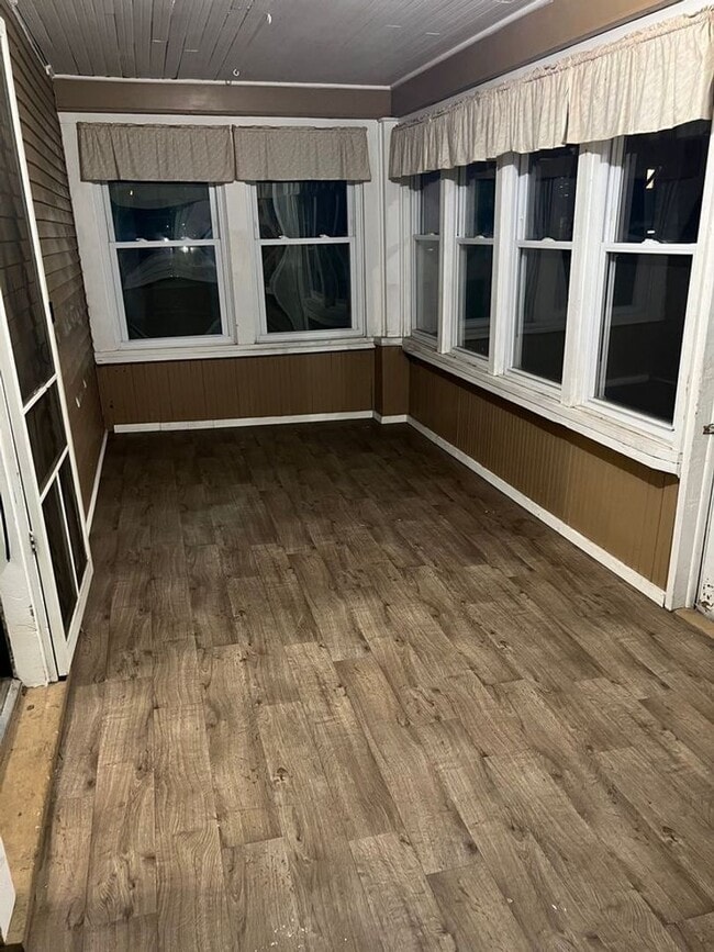 Building Photo - Duplex in Black River Falls