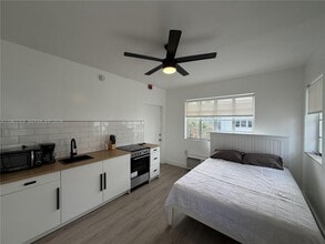 Building Photo - 301 86th St